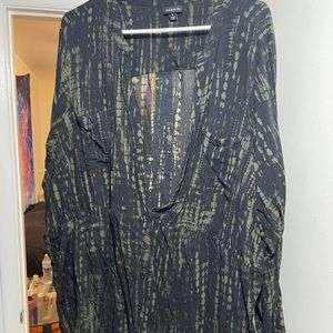 Black/green business casual button down shirt